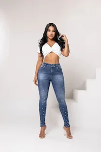 Jeans Levanta Cola Premium Skinny - Azul con perlas
