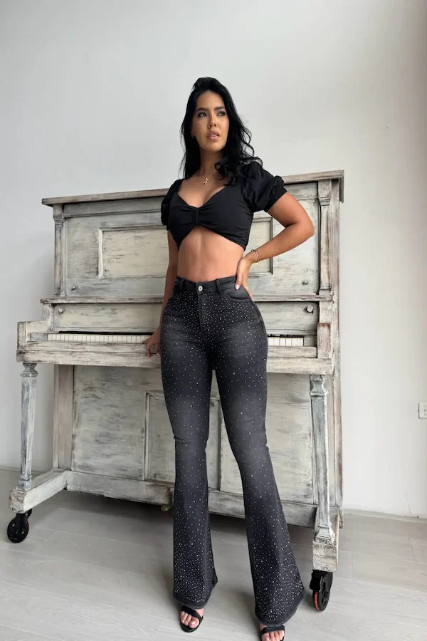 Jeans Levanta Cola vista 2