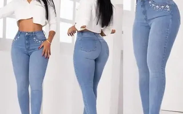 Detalle editorial de denim premium MEDALLO