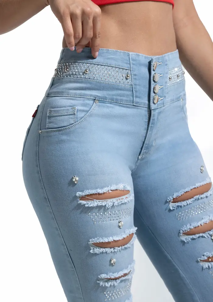 Jeans Levanta Cola vista delantera de cerca con detalles del jean